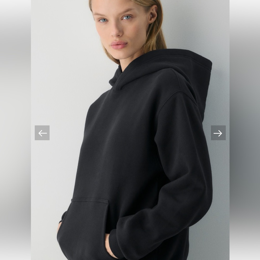 Aritzia The Group Babaton Zadie Hoodie Black size Small
